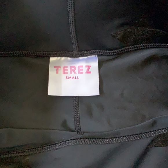 TEREZ black tonal star foil uplift leggings - Picture 2 of 5